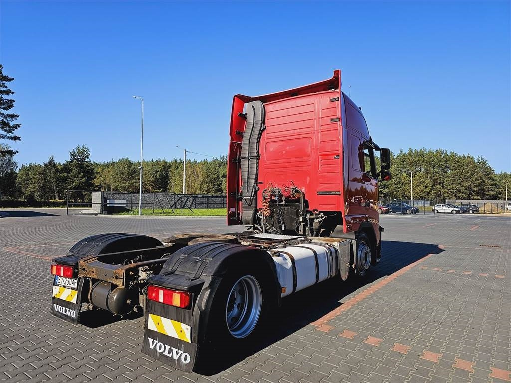 Volvo FH13 XXL MANUAL 420 EURO 5 2011 r MEGA LOW DECK - Tractor unit: picture 5 Volvo FH13 XXL MANUAL 420 EURO 5 2011 r MEGA LOW DECK - Tractor unit: picture 5