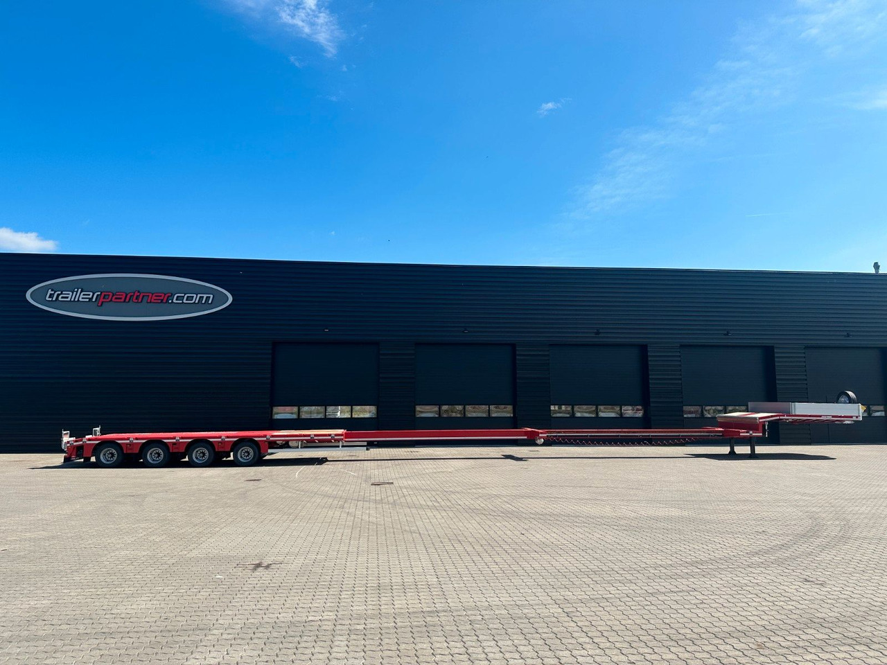 Faymonville MAX 110 4 achs tieflader / 2 x ausziehbar - Low loader semi-trailer: picture 1 Faymonville MAX 110 4 achs tieflader / 2 x ausziehbar - Low loader semi-trailer: picture 1