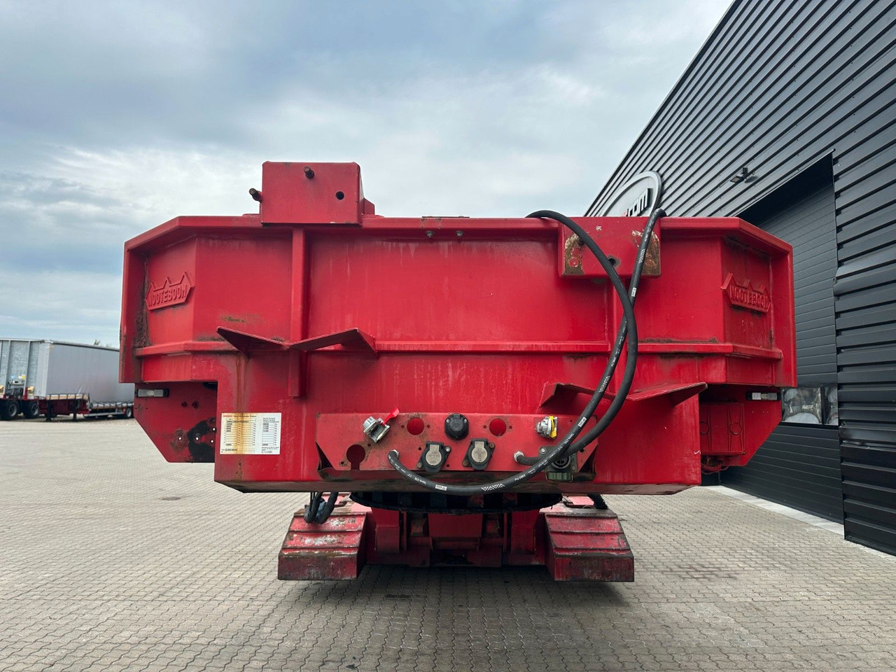 Nooteboom 3 achs tiefbett / Kesselbrücke - Low loader semi-trailer: picture 3 Nooteboom 3 achs tiefbett / Kesselbrücke - Low loader semi-trailer: picture 3