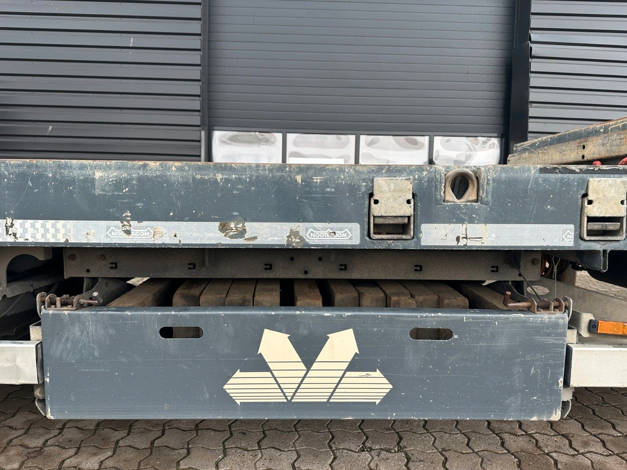 Nooteboom 4 achs Tieflader / Rampen / Ausziehbar - Low loader semi-trailer: picture 4 Nooteboom 4 achs Tieflader / Rampen / Ausziehbar - Low loader semi-trailer: picture 4