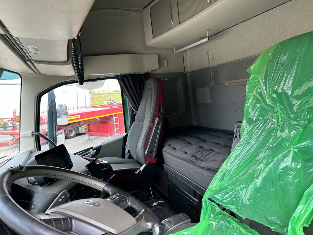 Tractor unit Volvo FH 540 6x4: picture 8 Tractor unit Volvo FH 540 6x4: picture 8