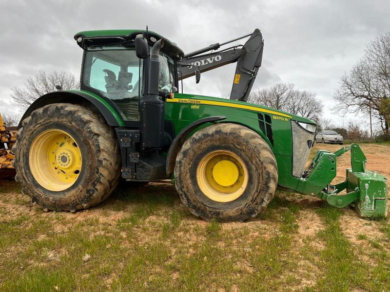 John Deere 8R 8370R - Farm tractor: picture 3 John Deere 8R 8370R - Farm tractor: picture 3