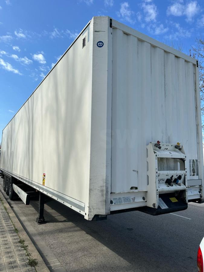 Krone Dry Liner - Closed box semi-trailer: picture 4 Krone Dry Liner - Closed box semi-trailer: picture 4