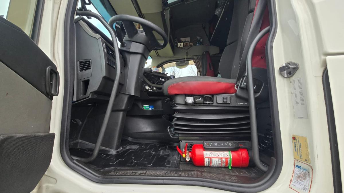 Leasing of Volvo FH 500 Volvo FH 500: picture 13 Leasing of Volvo FH 500 Volvo FH 500: picture 13