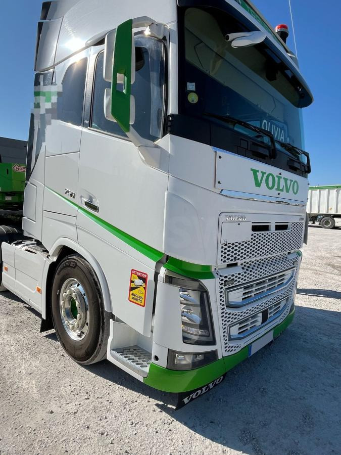 Volvo FH16 750 - Tractor unit: picture 1 Volvo FH16 750 - Tractor unit: picture 1