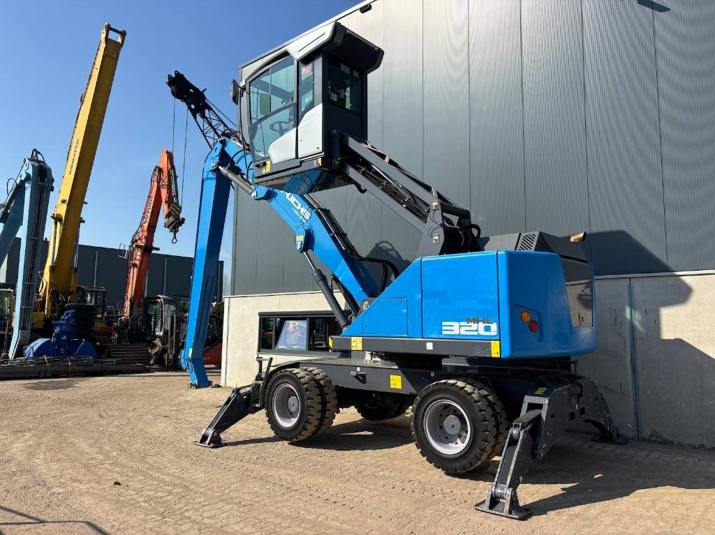 Fuchs MHL 320 F - MHL320F - MHL 320 - MHL 310 - 331 - Waste/ Industry handler: picture 2 Fuchs MHL 320 F - MHL320F - MHL 320 - MHL 310 - 331 - Waste/ Industry handler: picture 2