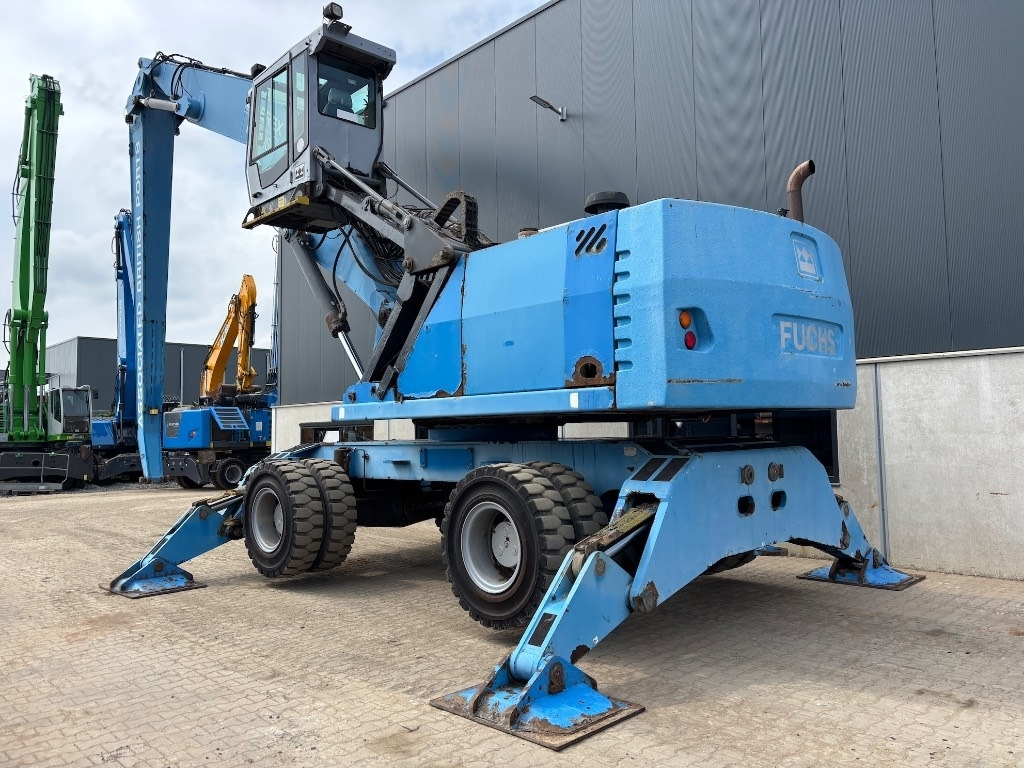 Fuchs MHL 380 - Waste/ Industry handler: picture 1 Fuchs MHL 380 - Waste/ Industry handler: picture 1