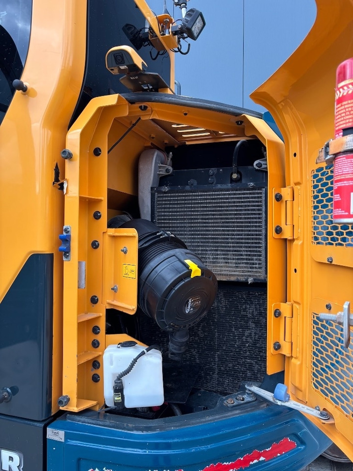 Crawler excavator Hyundai HX145LCR - HX145 - HX140: picture 37