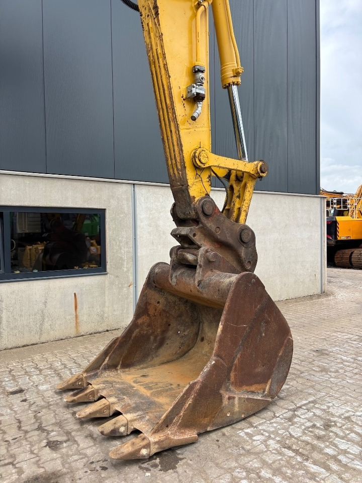 Crawler excavator Komatsu PC 360 LC-10: picture 12