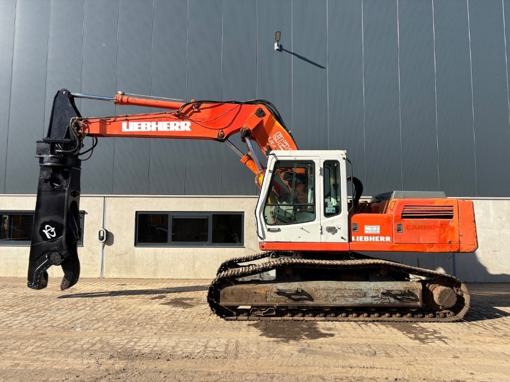 Liebherr R 922 HD S L with LaBounty Shear - Crawler excavator: picture 2 Liebherr R 922 HD S L with LaBounty Shear - Crawler excavator: picture 2