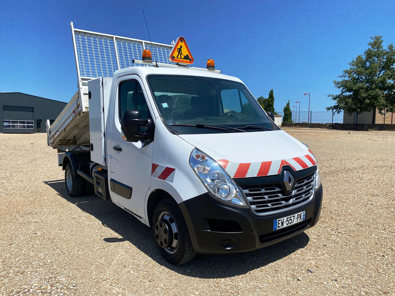 RENAULT Master III 2.3 DCI 165 ENERGY GRAND CONFORT BENNE+COFFRE - Tipper van: picture 2 RENAULT Master III 2.3 DCI 165 ENERGY GRAND CONFORT BENNE+COFFRE - Tipper van: picture 2