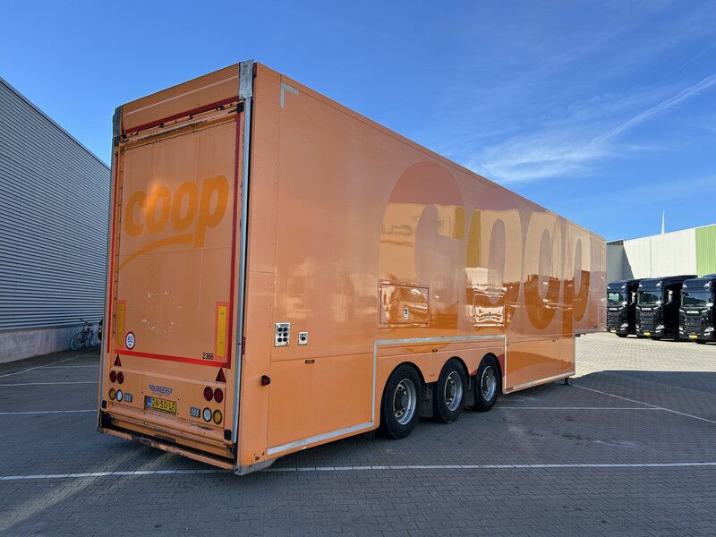 BURGERS 0 DGPL / Double Stock / Race Trailer / Box / Big Loadlift 2500 kg - Closed box semi-trailer: picture 2 BURGERS 0 DGPL / Double Stock / Race Trailer / Box / Big Loadlift 2500 kg - Closed box semi-trailer: picture 2
