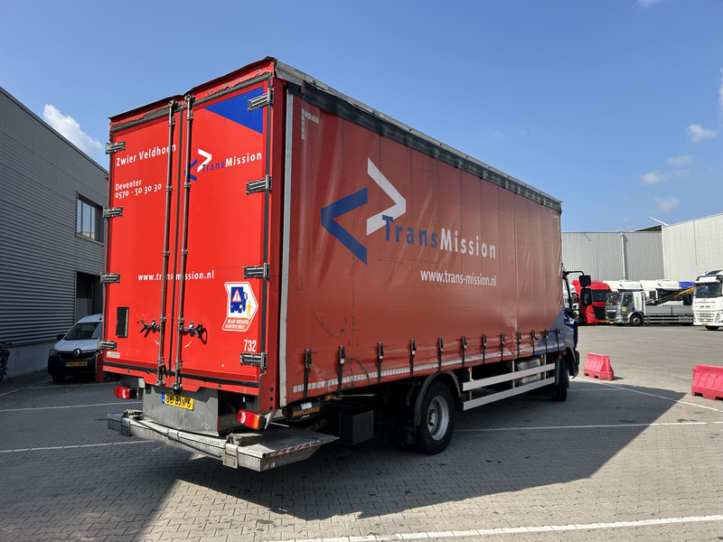 DAF LF 210 FA / 361 dkm / Curtainside / Loadlift / NL Truck - Curtainsider truck: picture 2 DAF LF 210 FA / 361 dkm / Curtainside / Loadlift / NL Truck - Curtainsider truck: picture 2