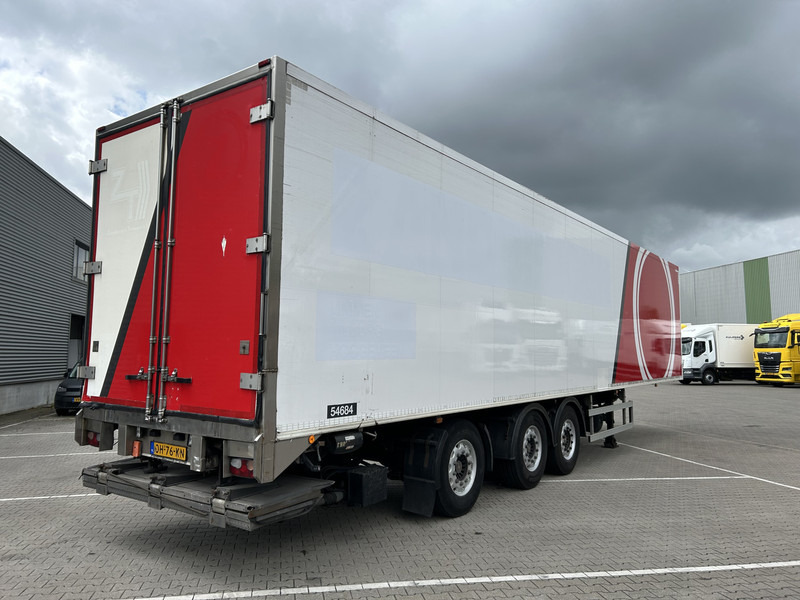H.T.F HZO 39 / Heiwo / Isolated Box / Steer + Lift Axle / Loadlift 2500 kg - Closed box semi-trailer: picture 2 H.T.F HZO 39 / Heiwo / Isolated Box / Steer + Lift Axle / Loadlift 2500 kg - Closed box semi-trailer: picture 2