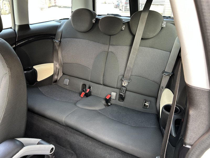 Car MINI Clubman 1.6 Cooper RHD / Airco / APK TUV 11-25: picture 8