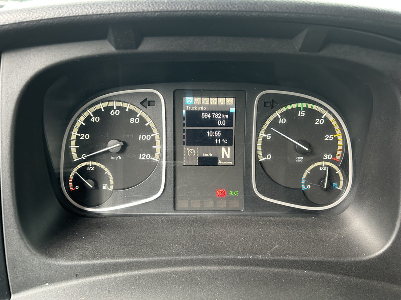 Mercedes-Benz Atego 1018 / 594 dkm / Box 6.3 mtr / Loadlift / APK TUV 04-26 - Box truck: picture 4 Mercedes-Benz Atego 1018 / 594 dkm / Box 6.3 mtr / Loadlift / APK TUV 04-26 - Box truck: picture 4