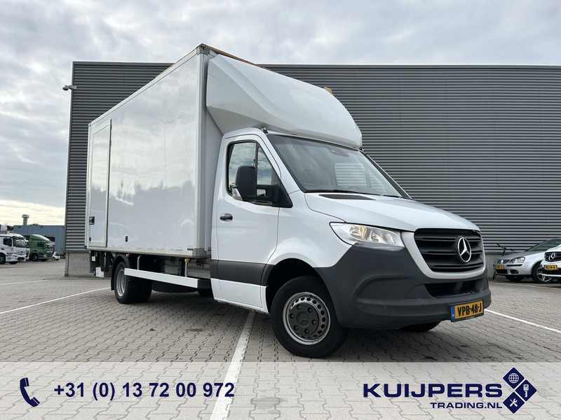 Mercedes-Benz Sprinter 515 1.9 CDI / Box Damage - Schade / Loadlift / APK TUV 04-26 - Box van: picture 1 Mercedes-Benz Sprinter 515 1.9 CDI / Box Damage - Schade / Loadlift / APK TUV 04-26 - Box van: picture 1