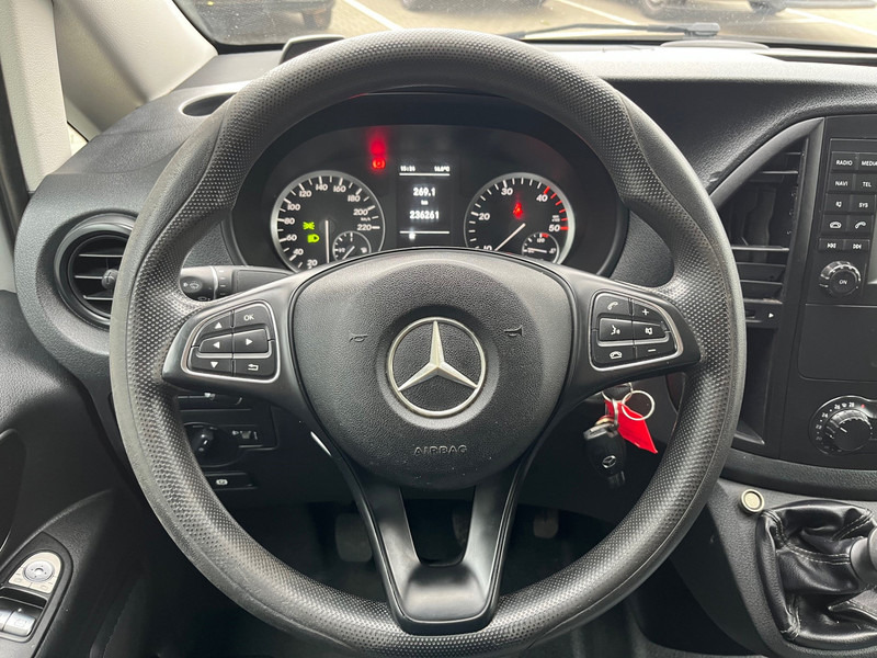 Mercedes-Benz Vito 111 CDI Lang / Business Professional Plus / / Imperial / Towbar - Small van: picture 5 Mercedes-Benz Vito 111 CDI Lang / Business Professional Plus / / Imperial / Towbar - Small van: picture 5