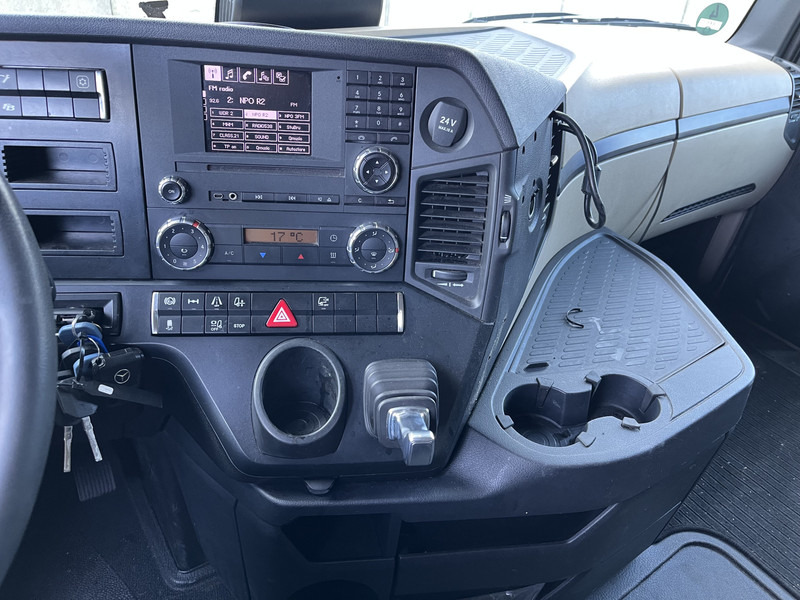 Mercedes-Benz Actros 1842 StreamSpace / 939 dkm / 2 Tanks / NL Truck - Tractor unit: picture 5 Mercedes-Benz Actros 1842 StreamSpace / 939 dkm / 2 Tanks / NL Truck - Tractor unit: picture 5