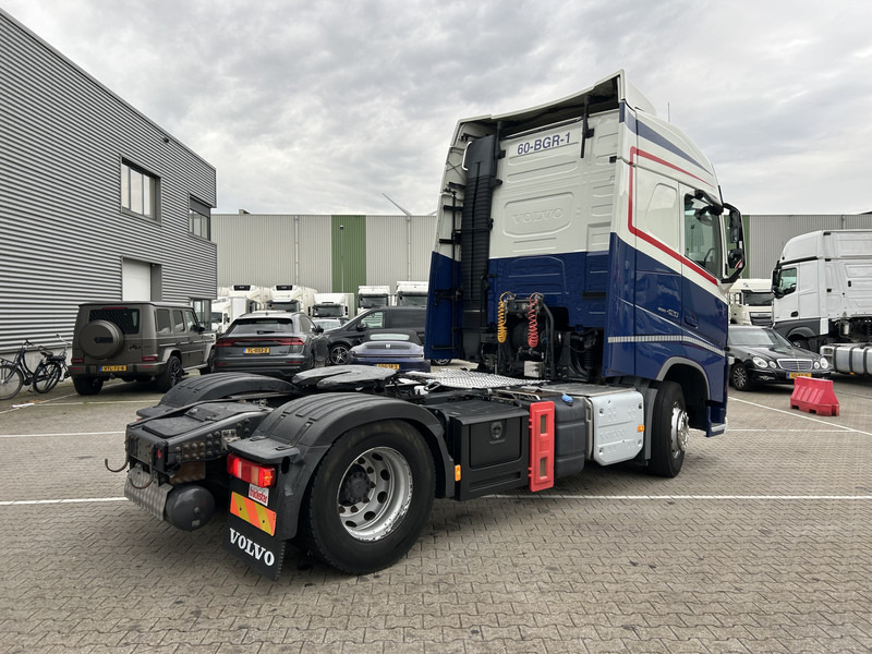 Volvo FH 420 Globetrotter / 842 dkm / VEB+ / Smart Tacho V2 / Dynamic Steering - Tractor unit: picture 2 Volvo FH 420 Globetrotter / 842 dkm / VEB+ / Smart Tacho V2 / Dynamic Steering - Tractor unit: picture 2