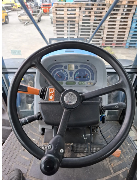 New Holland T5050 T5050 - Farm tractor: picture 5 New Holland T5050 T5050 - Farm tractor: picture 5