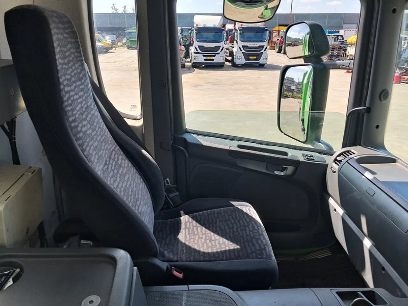 Garbage truck Scania P 280 B 6X2*4: picture 6