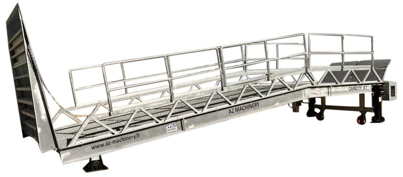 Loading Ramp with with hydraulic tilting bridge - AZ RAMP - STAR- 12T FULL GALVA - Loading ramp: picture 1 Loading Ramp with with hydraulic tilting bridge - AZ RAMP - STAR- 12T FULL GALVA - Loading ramp: picture 1