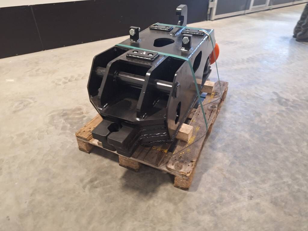Tarfin RKH-1500 rail handling device - Attachment for Construction machinery: picture 5 Tarfin RKH-1500 rail handling device - Attachment for Construction machinery: picture 5