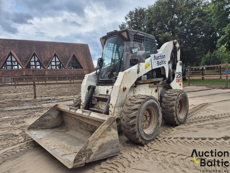 Bobcat S 250 - Skid steer loader: picture 1 Bobcat S 250 - Skid steer loader: picture 1