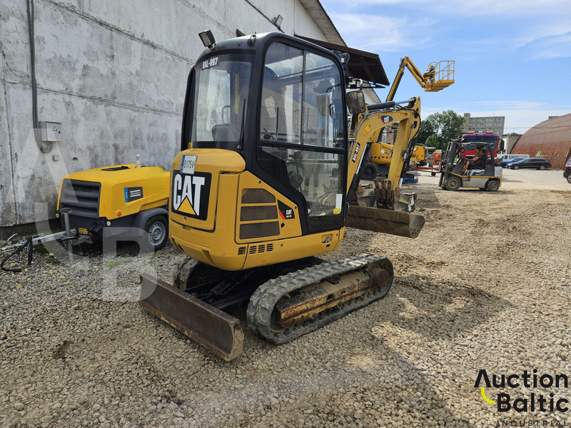 Caterpillar 302.4 D - Mini excavator: picture 3 Caterpillar 302.4 D - Mini excavator: picture 3