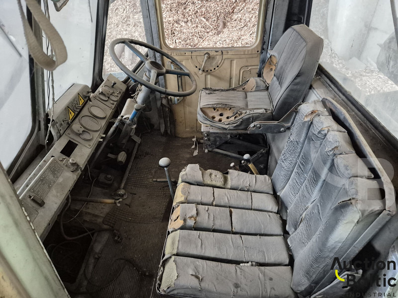 ЧТЗ Chtz T-150K - Farm tractor: picture 4 ЧТЗ Chtz T-150K - Farm tractor: picture 4