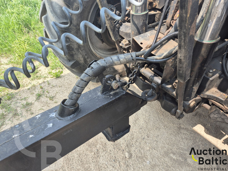 Farm tractor JCB Fastrac 3220: picture 19