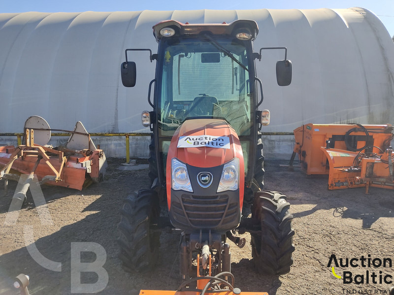 KIOTI CK 4030 - Farm tractor: picture 3 KIOTI CK 4030 - Farm tractor: picture 3