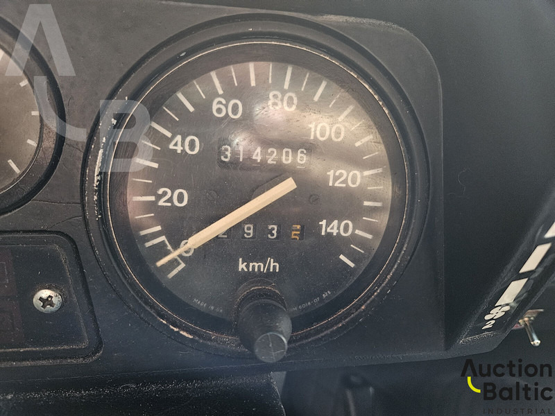 Land Rover Defender 90 - SUV: picture 5 Land Rover Defender 90 - SUV: picture 5