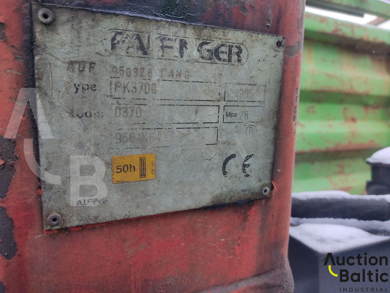 Tipper, Crane truck Mercedes-Benz 814: picture 16