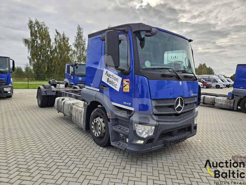 Mercedes-Benz Actros 1843 - Cab chassis truck: picture 1 Mercedes-Benz Actros 1843 - Cab chassis truck: picture 1