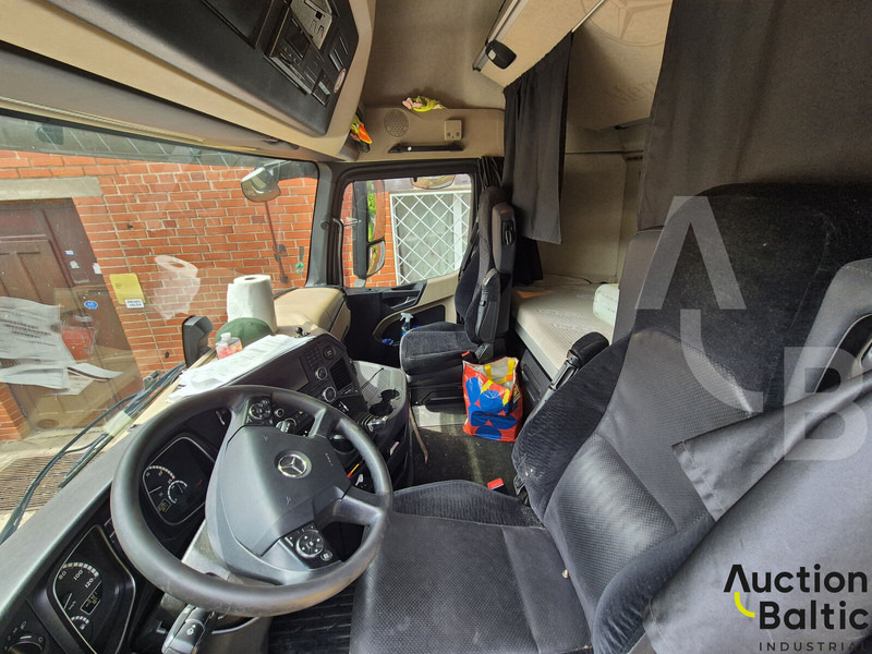 Autotransporter truck Mercedes-Benz Actros 1845: picture 6