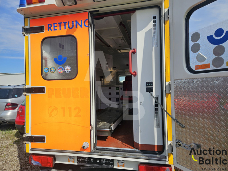 Ambulance Mercedes-Benz Sprinter: picture 13