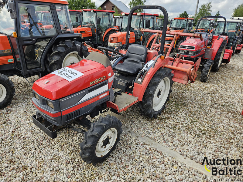 Mitsubishi MT200 - Farm tractor: picture 1 Mitsubishi MT200 - Farm tractor: picture 1