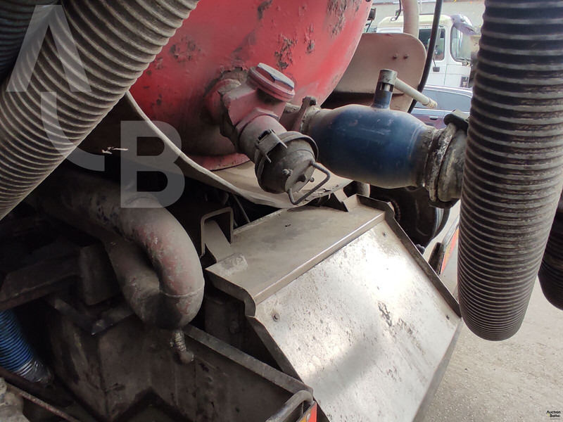 Vacuum truck Renault Premium 250.18: picture 14