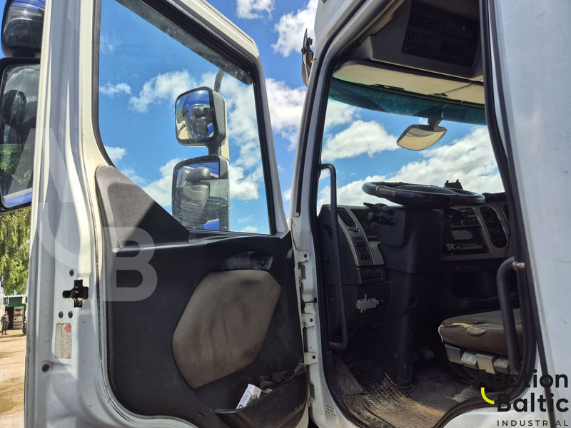 Renault 460-19 T - Tractor unit: picture 5 Renault 460-19 T - Tractor unit: picture 5