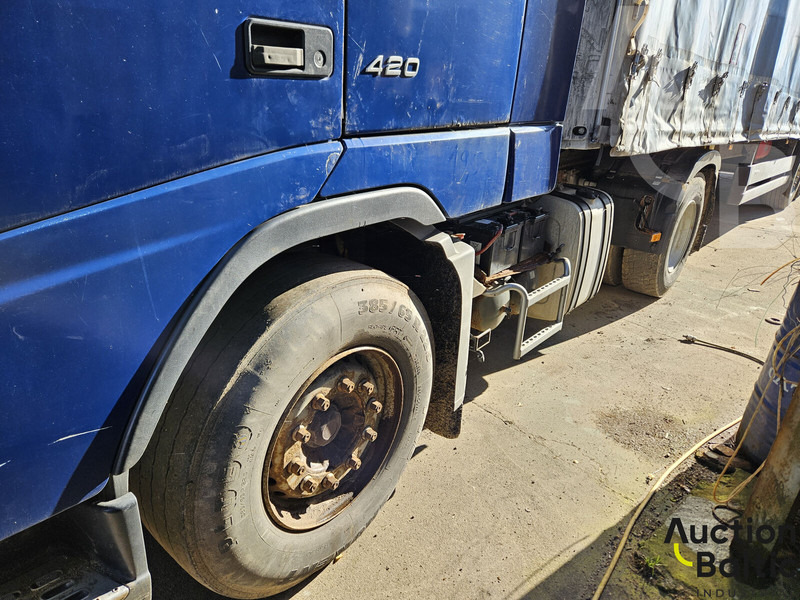 Leasing of Volvo FH12 Volvo FH12: picture 9