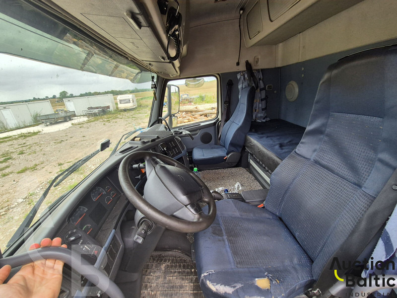 Volvo FH400 - Tractor unit: picture 5 Volvo FH400 - Tractor unit: picture 5