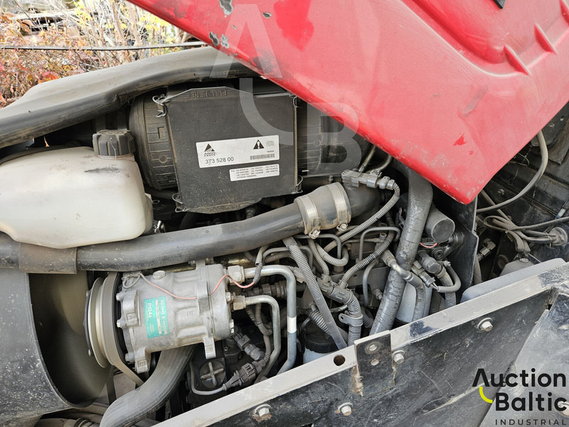 Farm tractor Valtra A 93H: picture 14