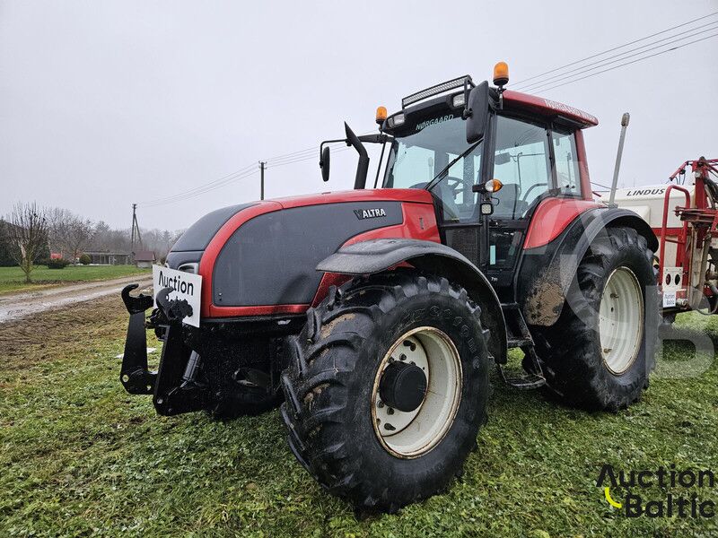 Valtra T190 - Farm tractor: picture 1 Valtra T190 - Farm tractor: picture 1