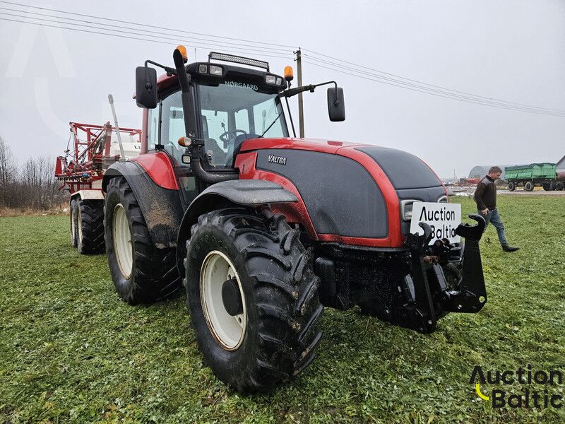 Valtra T190 - Farm tractor: picture 2 Valtra T190 - Farm tractor: picture 2