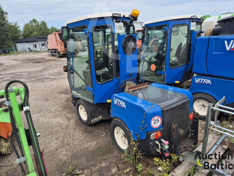 Vitra 2037 Economy - Road sweeper: picture 4 Vitra 2037 Economy - Road sweeper: picture 4