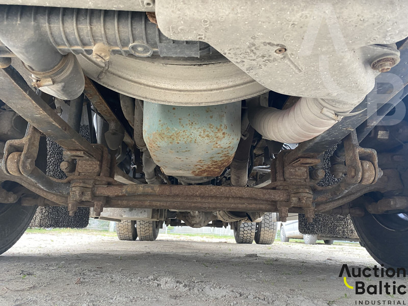 Tipper Volvo FL 240 4x2: picture 15