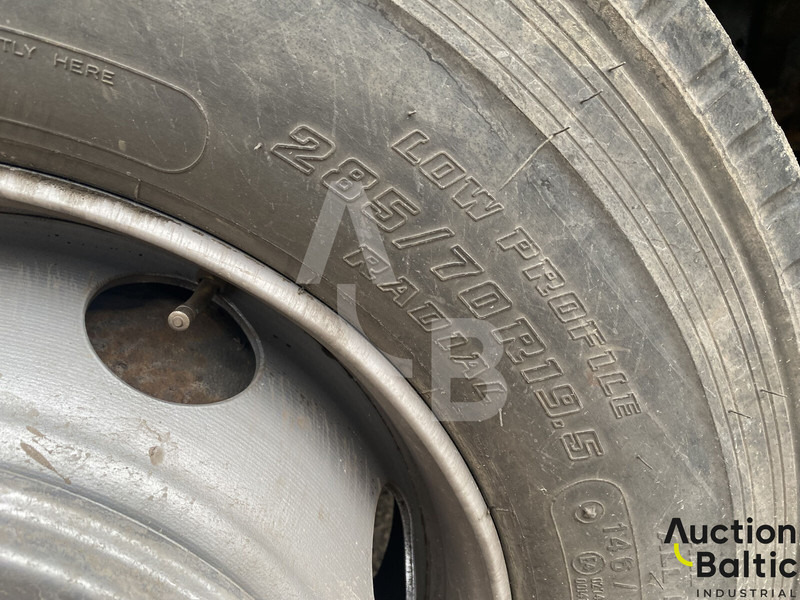 Tipper Volvo FL 240 4x2: picture 13