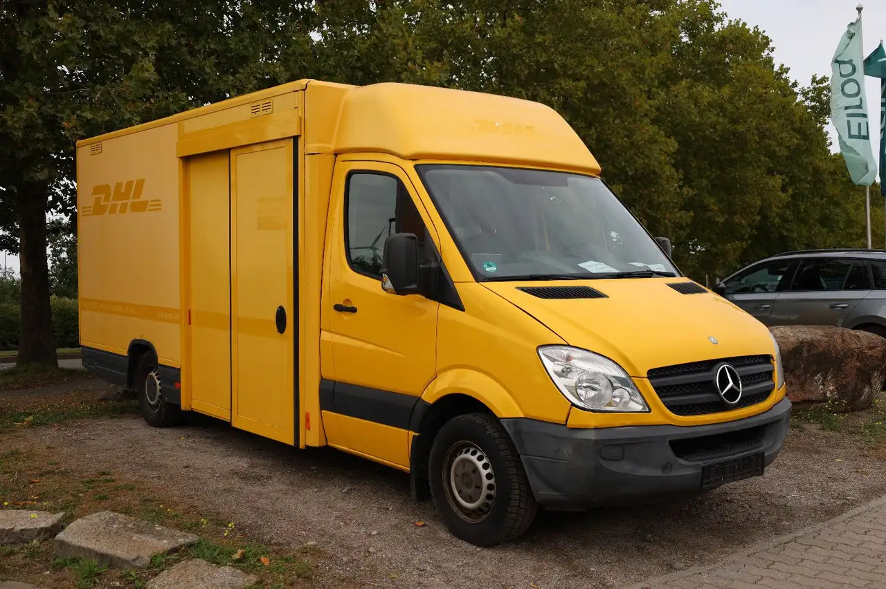 Mercedes-Benz Sprinter II Pritsche/ Koffer/Regalsystem - Box van: picture 1 Mercedes-Benz Sprinter II Pritsche/ Koffer/Regalsystem - Box van: picture 1